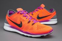 NIKE FREE TR FIT 5 DAMEN Laufschuhe 36,5 hyper orange Hessen - Kassel Vorschau