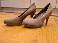 Fast neue Pumps von Tamaris Größe 39 Niedersachsen - Gehrden Vorschau