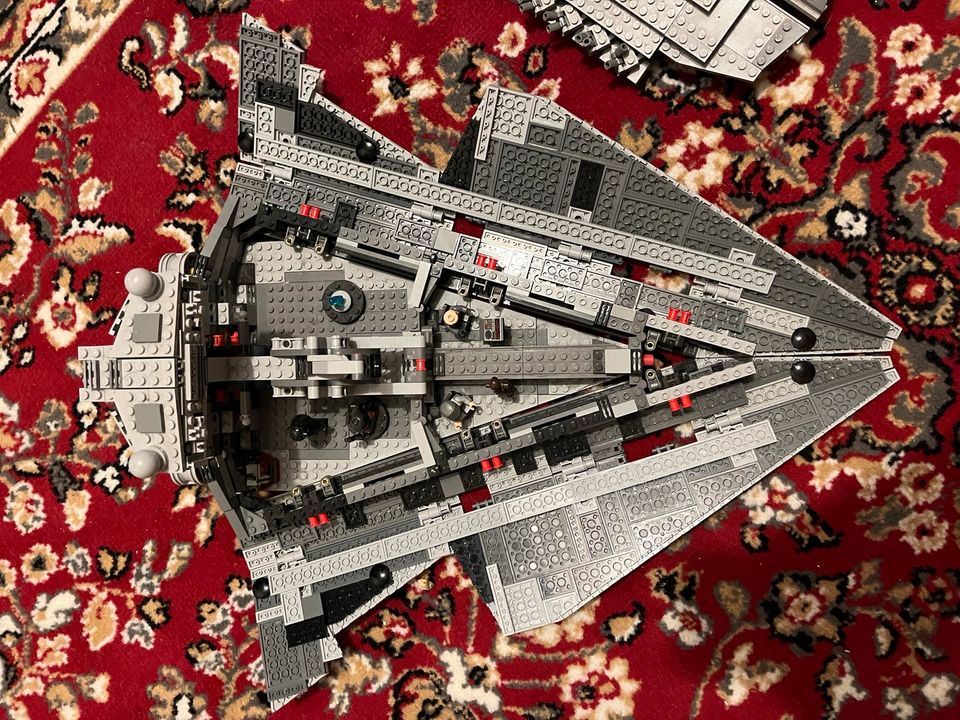 Lego Star Wars Sternenzerstörer mit Figuren in Bremen