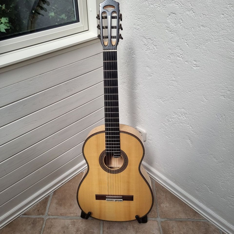 Diverse Meistergitarren /Konzertgitarren ab 650 € in Hamburg