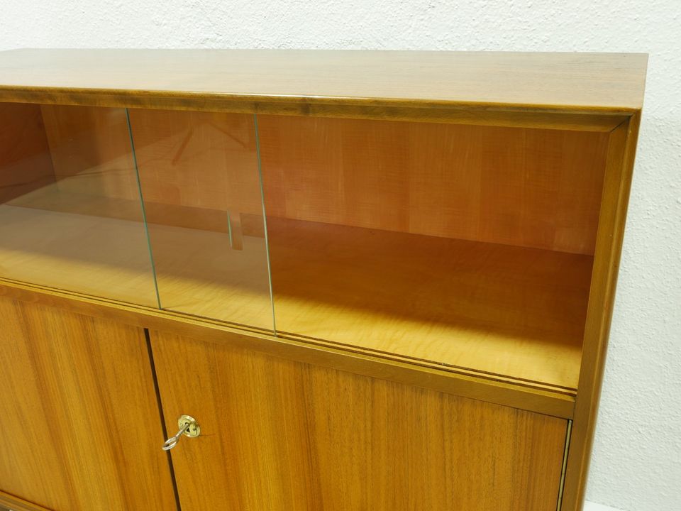 Vintage Sideboard mit Vitrine aus den 60er Jahren in Oelsnitz / Vogtland