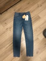 Pull & Bear Damen Skinny Jeans mit Etikett Größe 40 / L Nordrhein-Westfalen - Brilon Vorschau