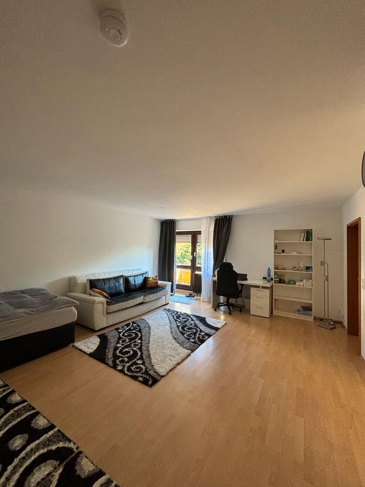 Schöne 1-Zimmer Wohnung in Augsburg, Kriegshaber Nähe Uniklinik in Augsburg