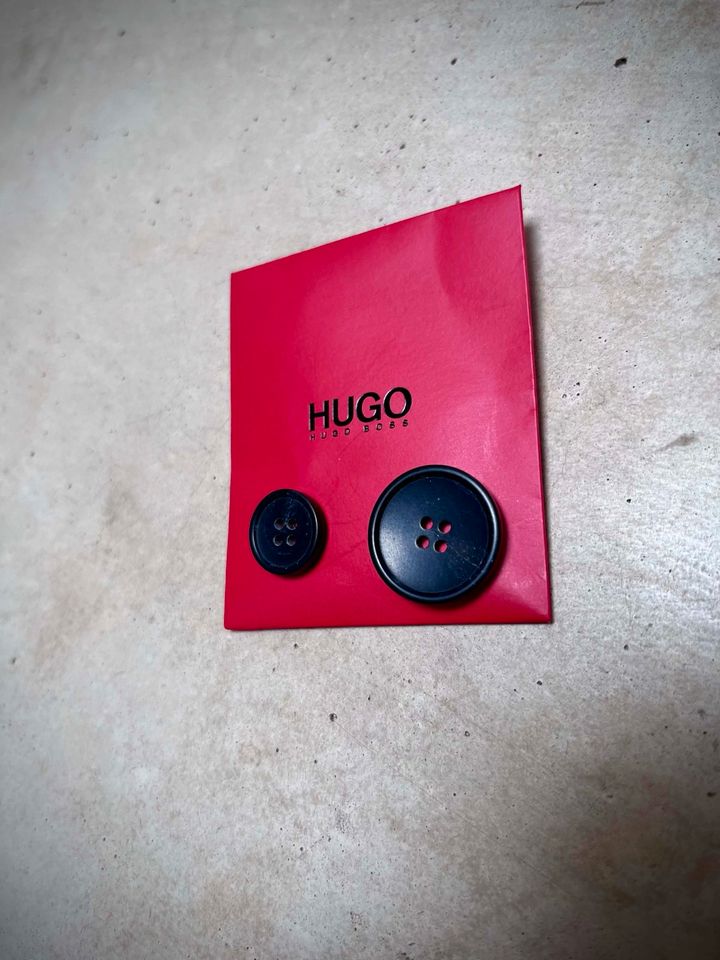 Hugo Boss Smoking Größe 90 in Remscheid