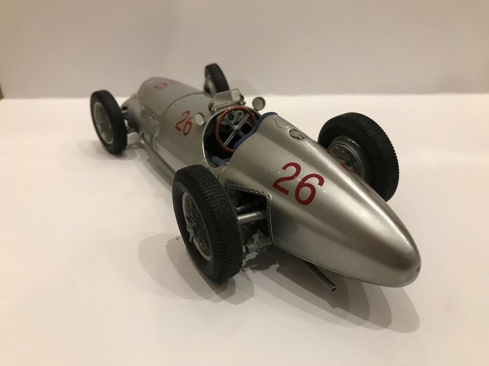 CMC Mercedes-Benz W154 #26 Sieger v. Frankreich 1:18 M-039 defekt in Ochtendung