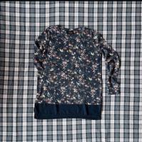 Shirt Gina langarm in Größe 38 Blau Blumen Lagenoptik Kr. München - Grünwald Vorschau