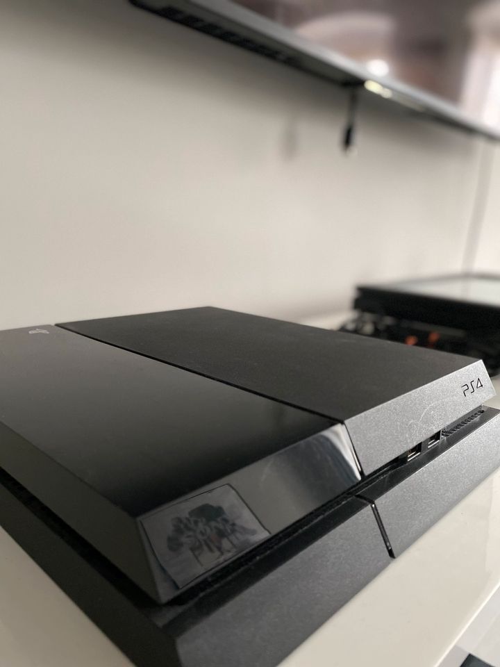 PlayStation 4 1TB in Leipzig