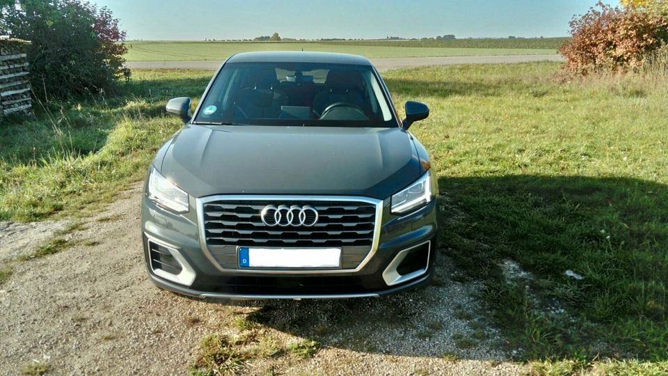 Verkauf Audi Q2 in Nanograu Metallic in Hitzhofen