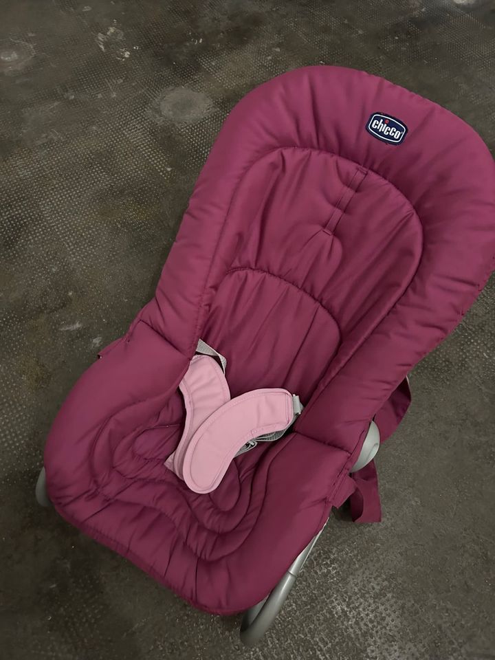 Babywippe Chicco Pink Rosa in München