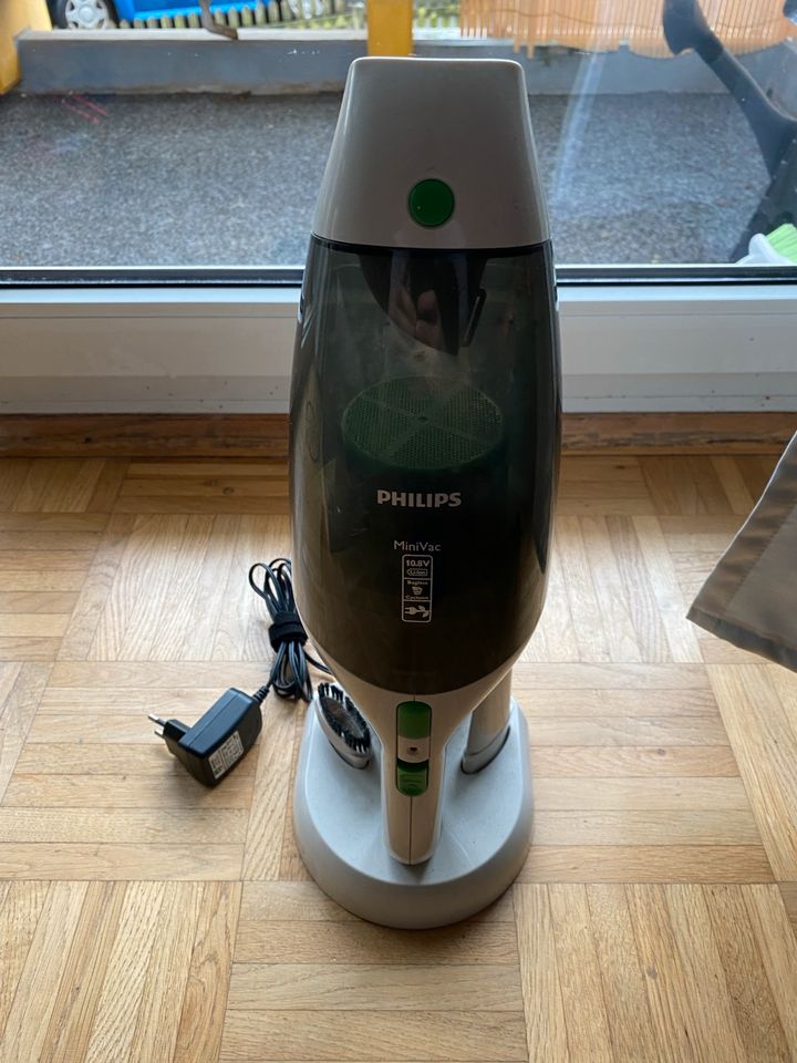 Philips Vacuum cleaner in Herne