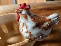 Kleine Schale mit Huhn handgetöpfert Gartendekoration Neu Baden-Württemberg - Buchen (Odenwald) Vorschau