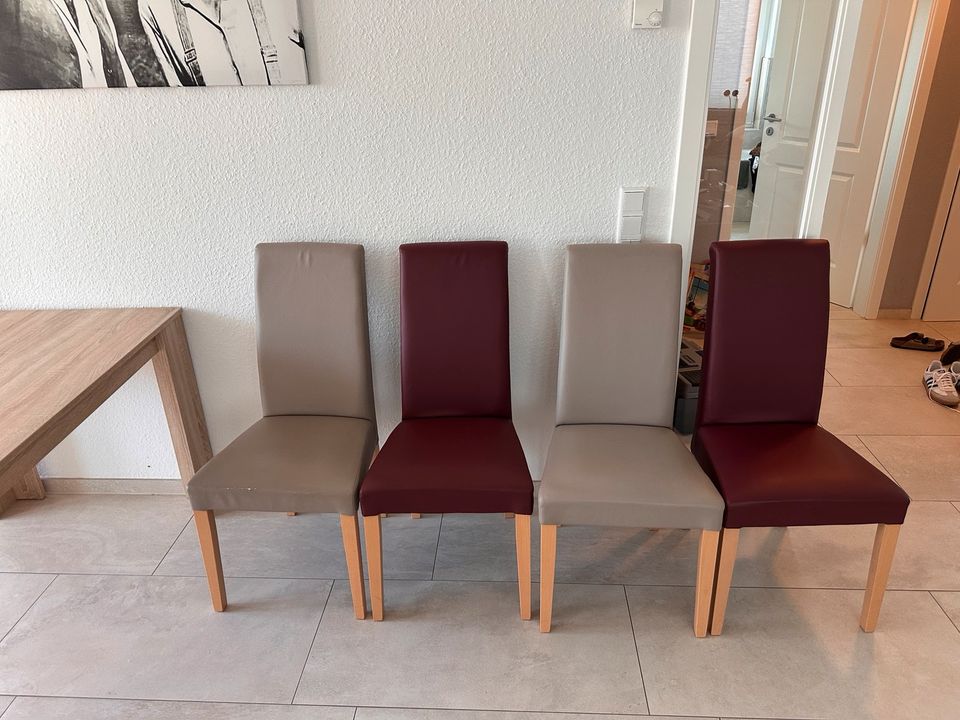Esszimmertisch mit 4 Stühlen in Soest