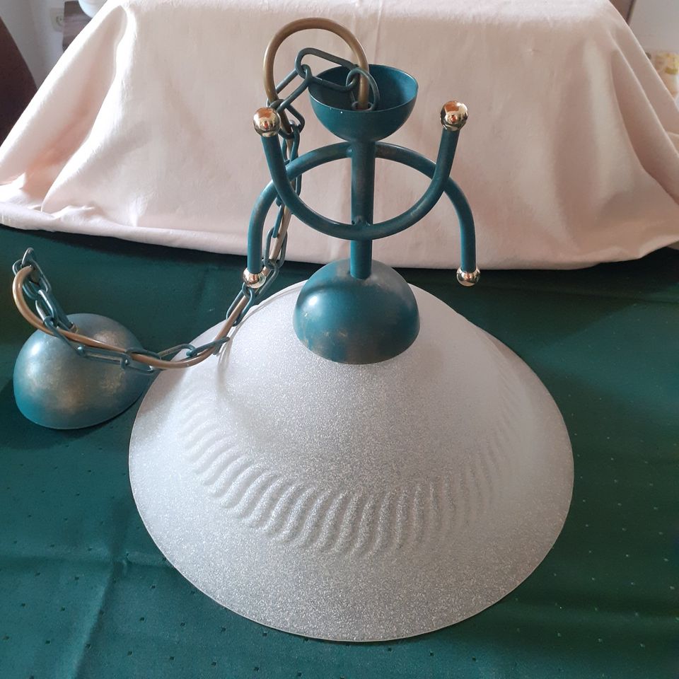 Wohnzimmerlampe / Hängelampe / Esszimmer /geschenkt in Aue