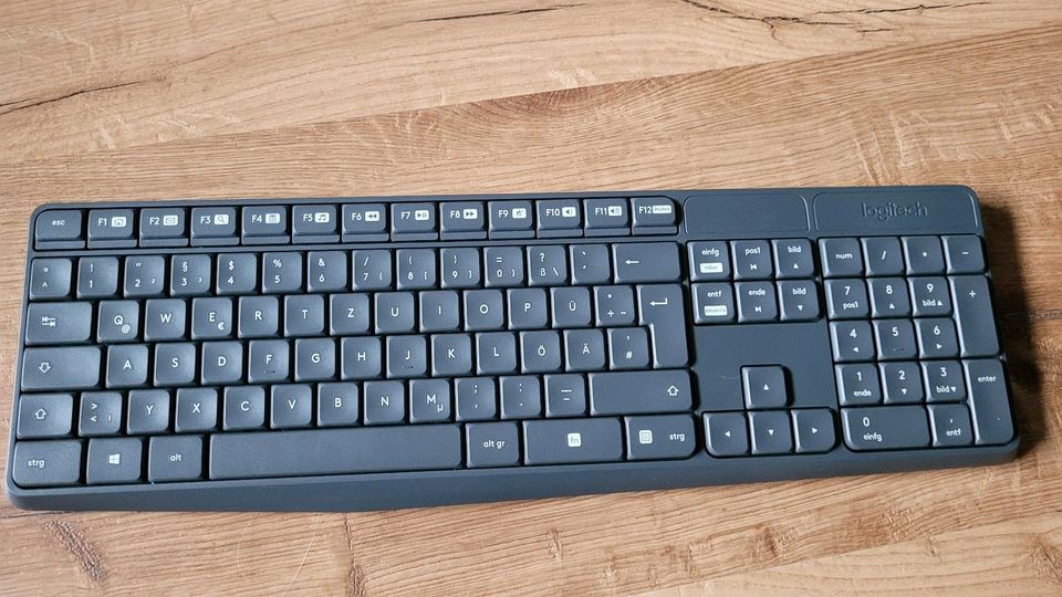 Tastatur logitech k235 kabellos in Hamburg