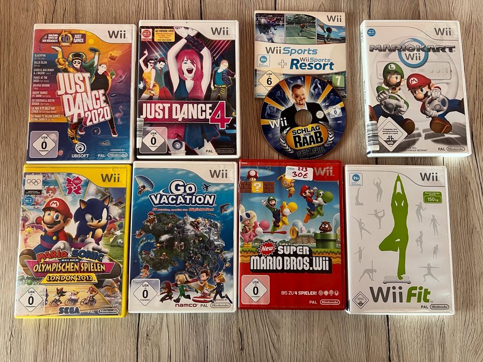 Nintendo Wii Konsole m. viel Zubehör und Spielen Preise im Text in Bonn