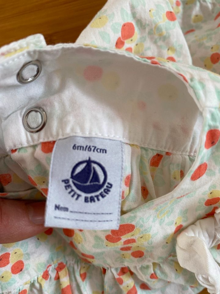 Schönes Kleid mit Windelhose Petit Bateau Größe 67cm 6m in Düsseldorf