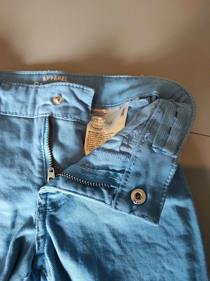 H&M Jeansshorts *98* hellblau Stretch verstellbarer Bund in Hoppegarten