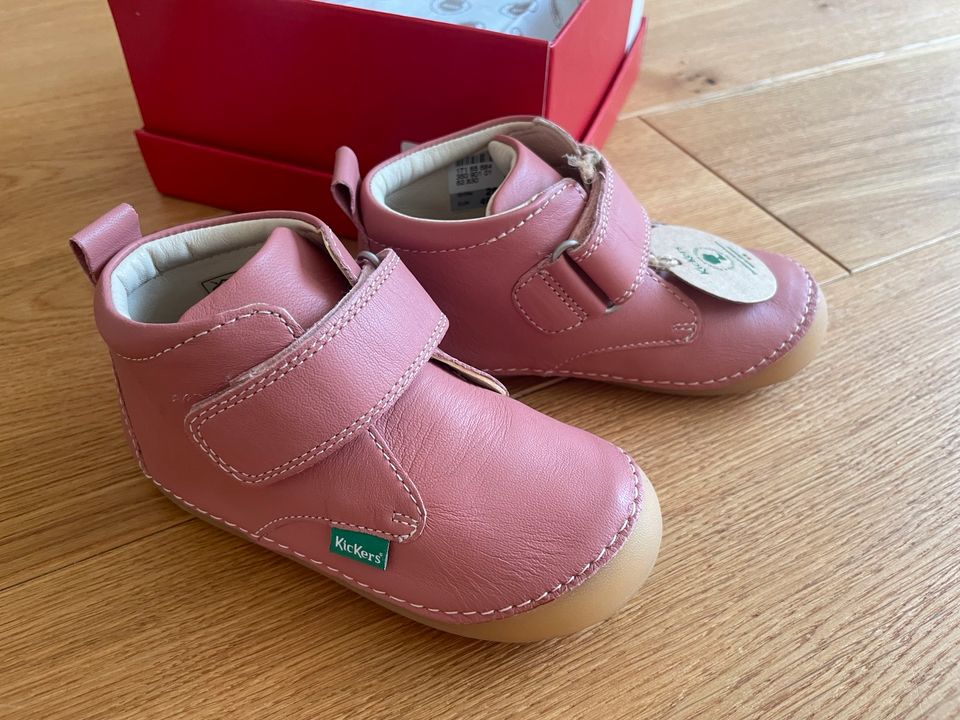 Kickers Halbschuhe Klettverschluss Leder Gr. 26 Neu Kinderschuhe in Jena