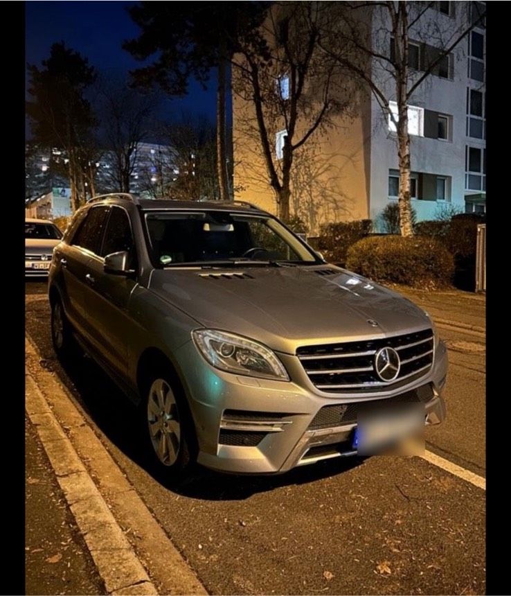 **Mercedes Benz M-Klasse AMG Line Bj 2014 Diesel 260PS** in Frankfurt am Main