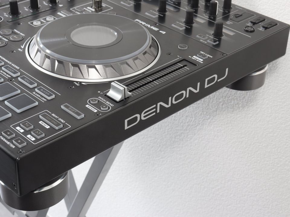 Denon DJ Prime 4 Controller - inkl. OVP + 1 J. Gewährleistung in Möhnesee