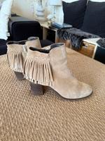 Stiefelette mit Fransen, Leder, beige, Gr.41 Hessen - Kassel Vorschau