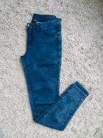 Skinny Jeans in blau / mittelblau "Used Look" von Yessica Hessen - Großenlüder Vorschau