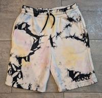 Karl Kani Herren Shorts Sweatshort Gr. S Batik colored Bayern - Eichendorf Vorschau