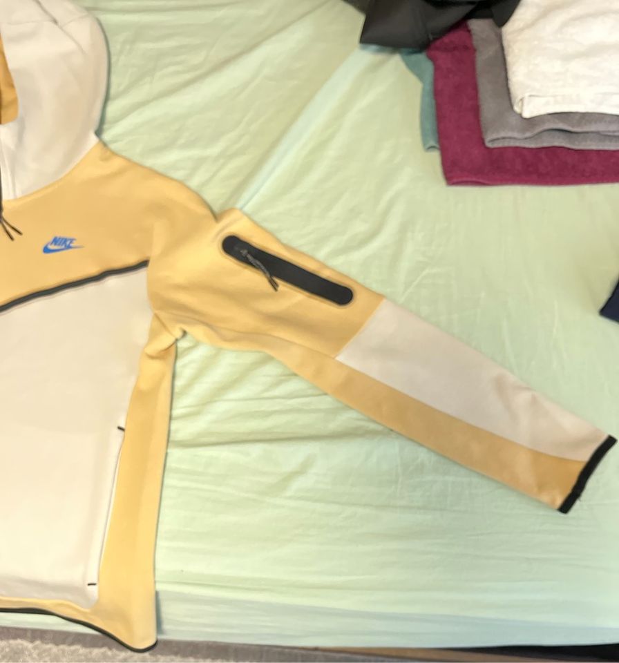 Nike tech Outfit anzug und hose zusammen‼️Orginalpreis 110€‼️ in Remscheid