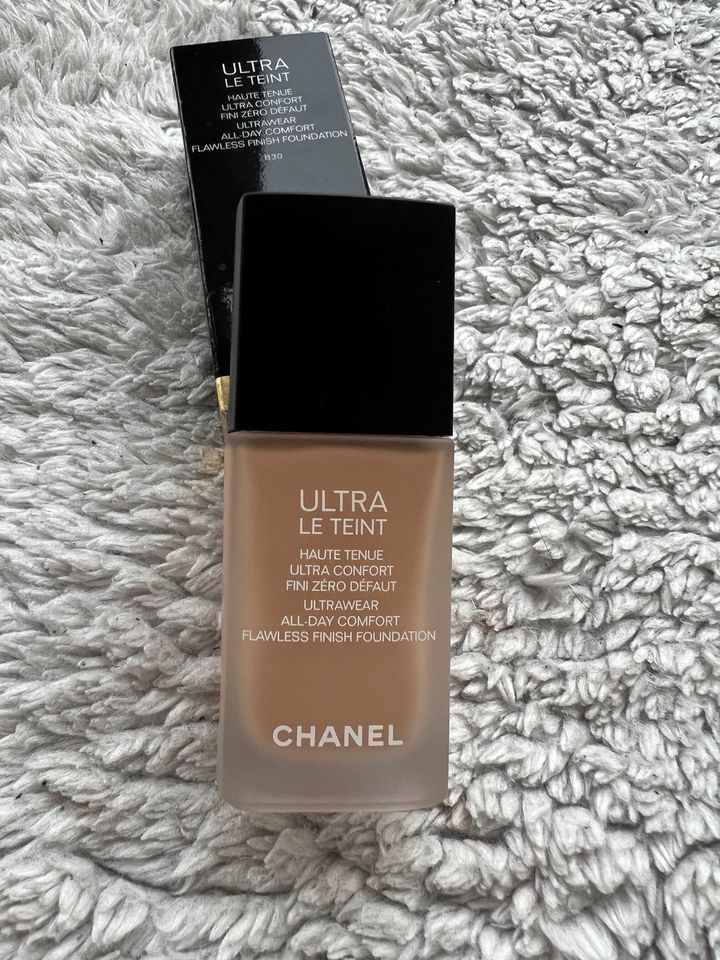 Chanel Ultra Le Teint B30 in Dresden