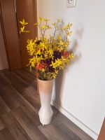 Blumenvase aus natürlichem Bambus inkl. Blumenstrauß Leipzig - Gohlis-Süd Vorschau