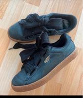 Puma Damen Schuhe Sneaker Suede Heart Velvet schwarz Gr. 37,5 Bayern - Ergolding Vorschau