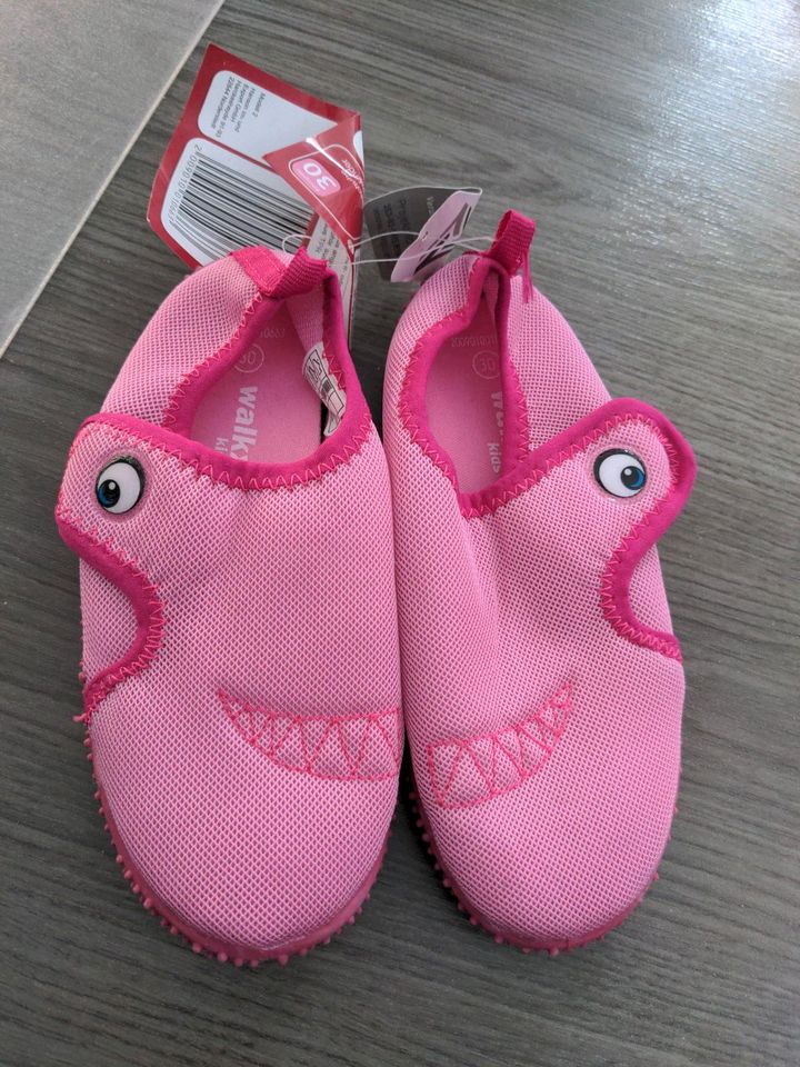 Neue Badeschuhe in Ganderkesee