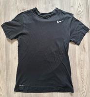 T-Shirt von Nike, Gr. S, Farbe: schwarz Nordrhein-Westfalen - Witten Vorschau