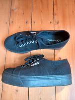 Superga Schuhe Sneaker Plateau schwarz  42 Düsseldorf - Bilk Vorschau