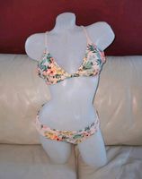 Bikini rosa Blumen Tropical floral pink grün Surf Hawaii bunt Baden-Württemberg - Schwieberdingen Vorschau