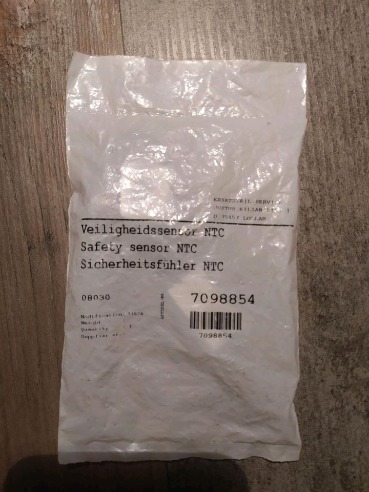 Buderus / Sieger Fabrikneuer NTC Fühler in Originalverpackung in Hamburg