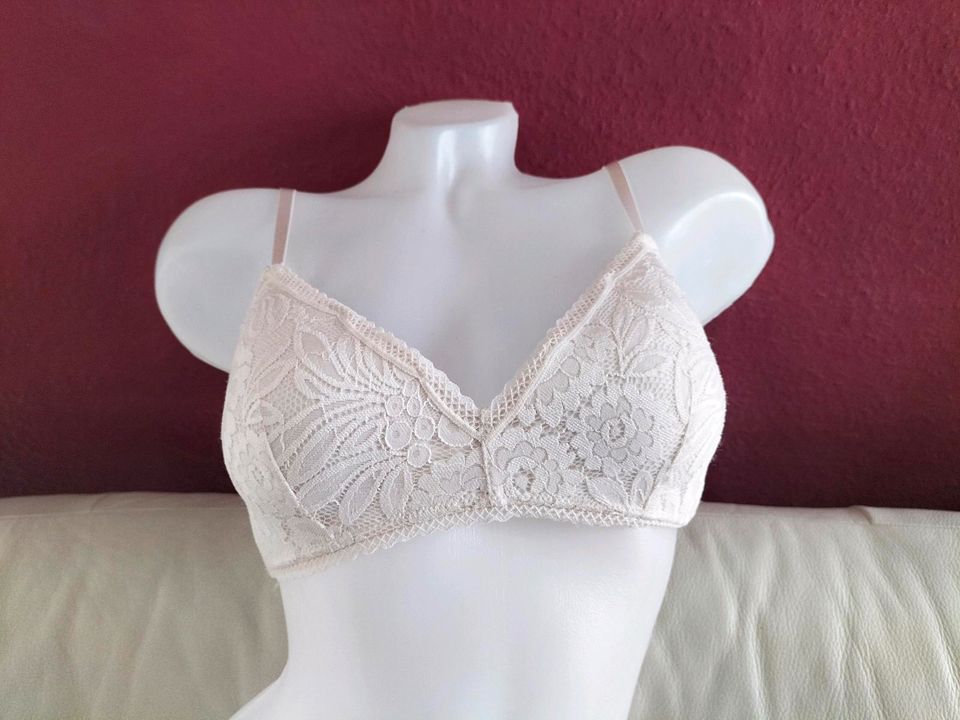 BH Bustier weiß Spitze Spitzen-BH creme wireless in Schwieberdingen