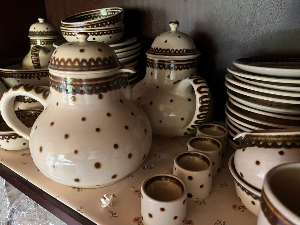 Handgemachtes Keramik Kaffee-Service braun Punkte sehr schön in Barsbüttel