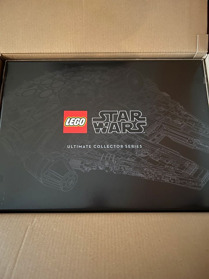 Lego Star Wars 75192 UCS Millennium Falcon in Meschede