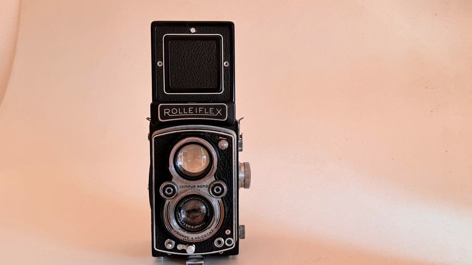 Rolleiflex Compur Rapid Mittelformatkamera in Gröbenzell