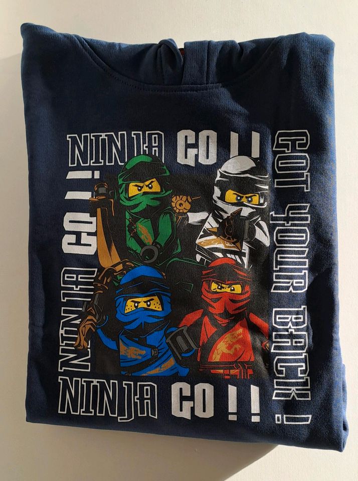 Hoodie / Kapuzensweatschirt Lego Ninjago, Größe in Maisach