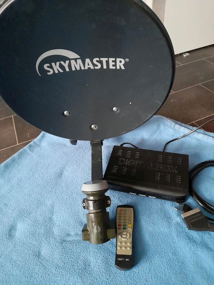 Verkaufe  eine gebrauchte Satelittenschüssel mit Receiver in Leipzig