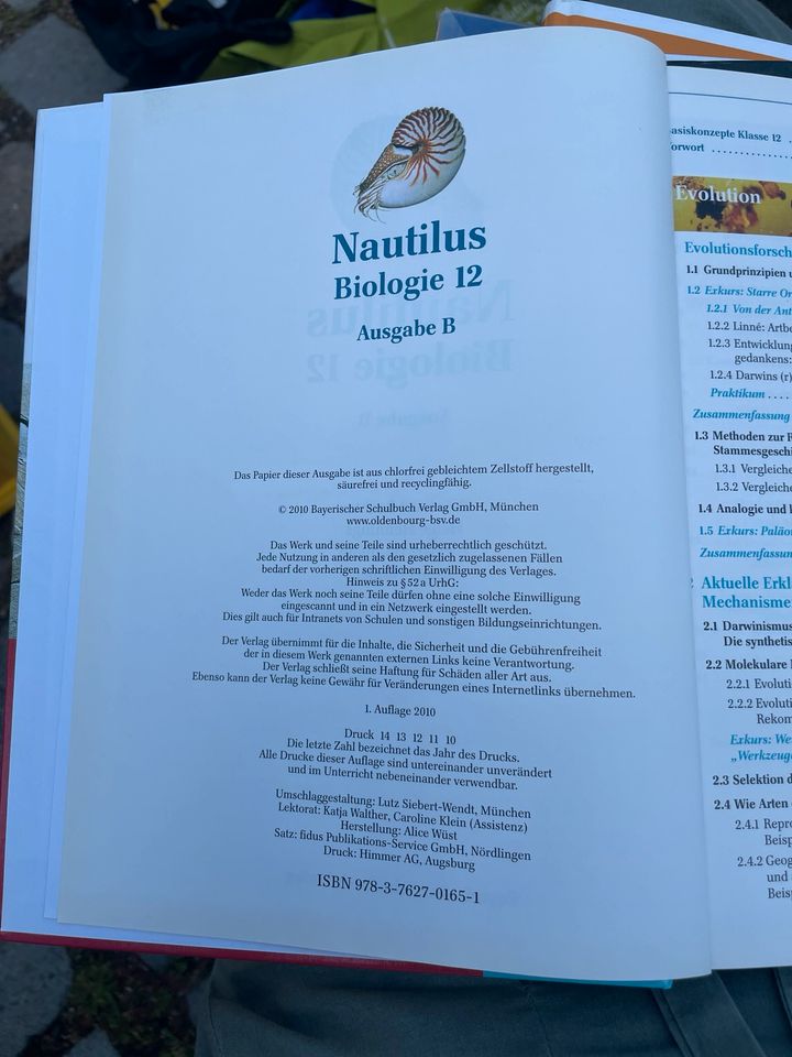 Nautilus Biologie 12, 1. Auflage 2010 in München