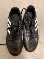 Adidas Hallenfußballschuhe gr.35 Niedersachsen - Rosdorf Vorschau