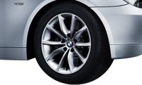 BMW Alufelge V-Speiche 245 NEU 8Jx17 ET20 BMW 5er E61/E60 Bayern - Schopfloch Vorschau