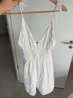 Bershka Jumpsuit in S schnee weiß Frankfurt am Main - Gallusviertel Vorschau