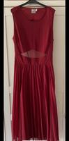 rotes Kleid mit Rückenausschnitt Sachsen - Taucha Vorschau