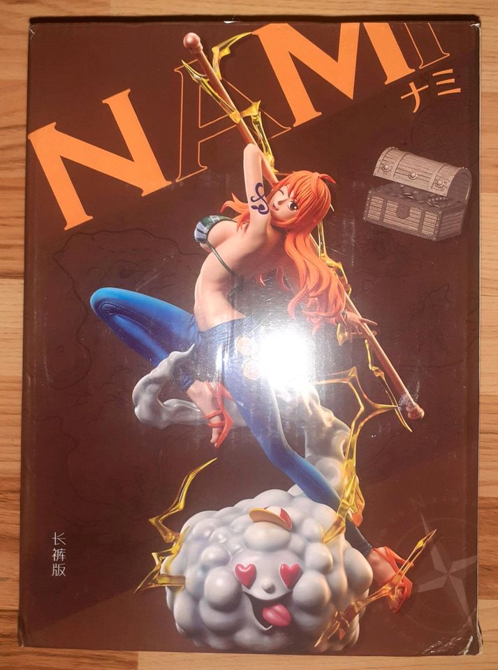 One Piece Nami Figur in Mannheim