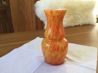 Blumenvase, vintage, antik, Glas, orange rot gelb Nordrhein-Westfalen - Horn-Bad Meinberg Vorschau