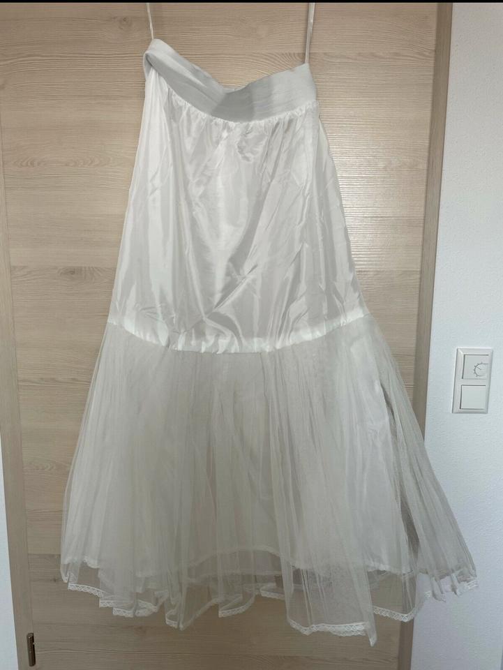 Verkaufe meinen Brautkleid Unterrock in Gr. L weiß in Jetzendorf